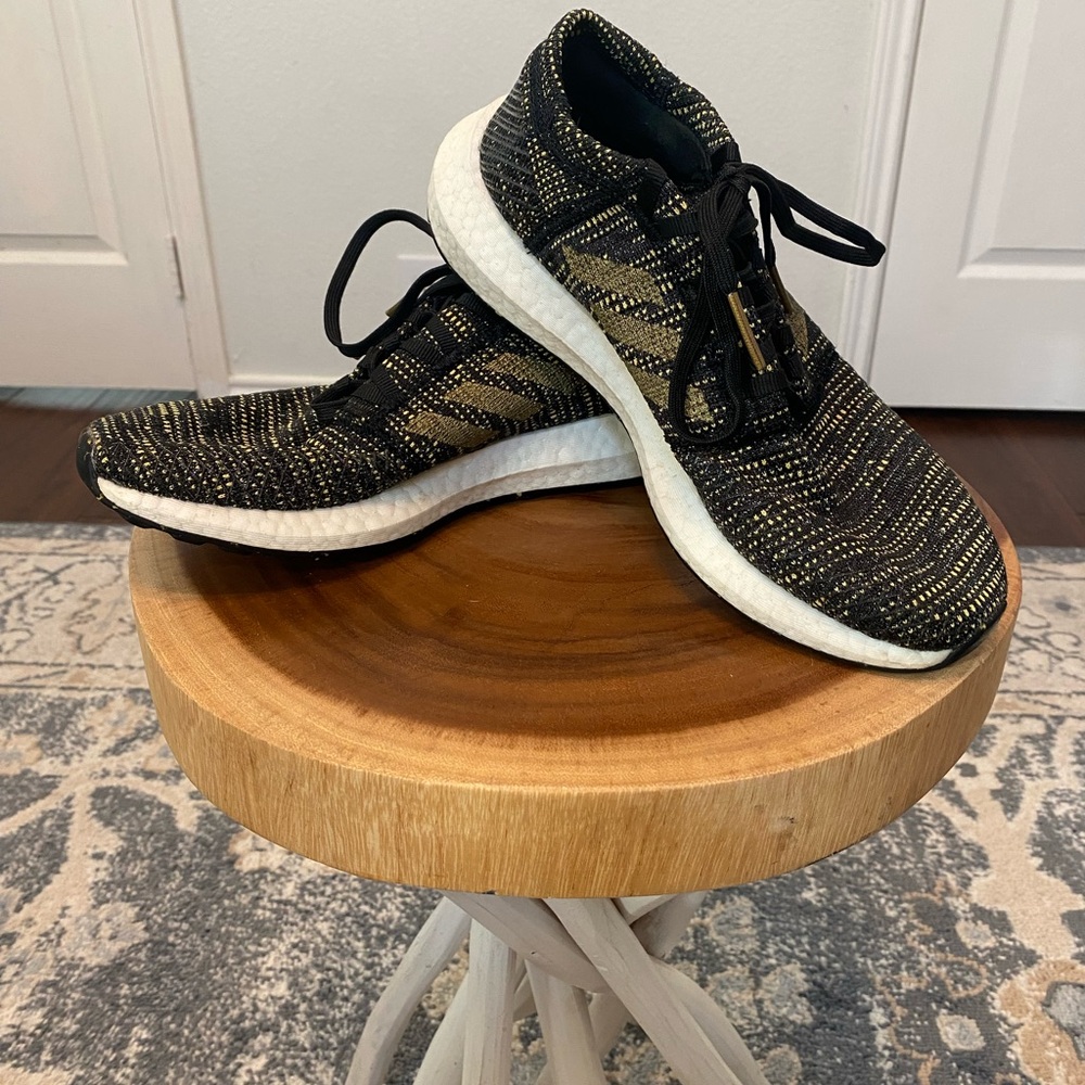 Adidas Boost Women’s Size 6.5